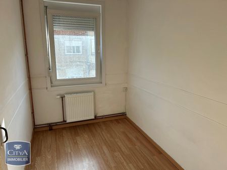 Location Maison 4 pièces 66m² LILLERS 62190 - Photo 2