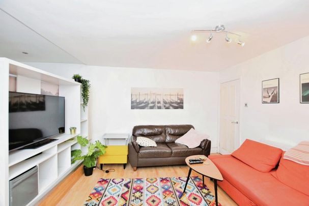 2 bedroom house share to rent - Photo 1