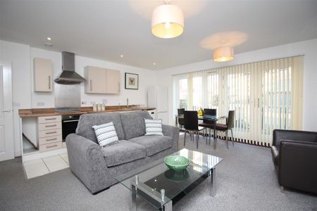 1 bedroom flat to rent - Photo 3