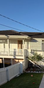 Stafford Heights - Photo 3