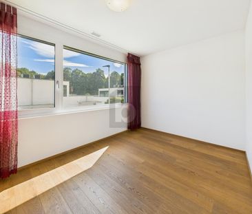 LIGHT-FLOODED WITH TERRACE - Photo 1