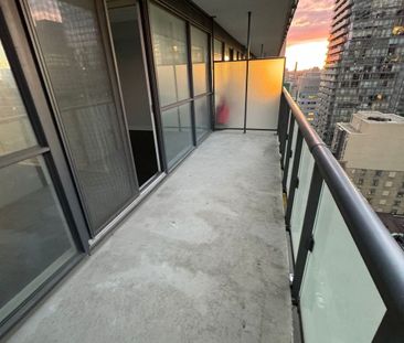 For Lease - 15 Grenville Street Unit# 1808, Toronto, Ontario - Photo 2