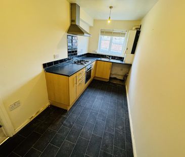 3 bedroom terraced house to rent - Photo 2