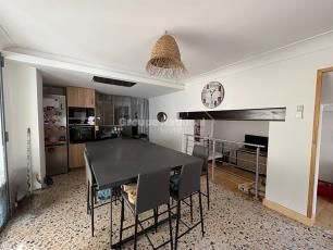 Location Appartement 3 pièces 82m² - Photo 2