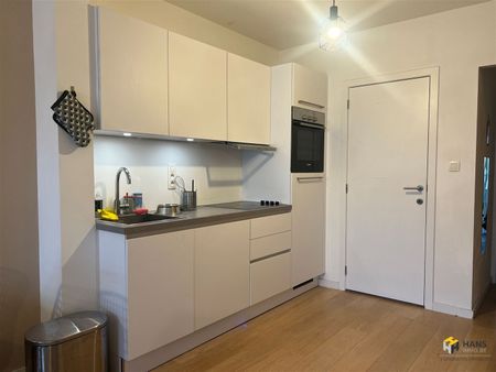 Instapklaar appartement (65 m²) met 2 slaapkamers en zuid-west-georiënteerd terras (3 m²) in Merksem. - Foto 5