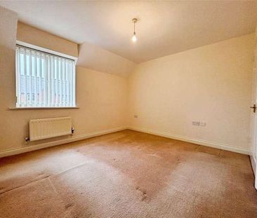 Redhouse Way, Redhouse, Swindon, SN25 - Photo 6