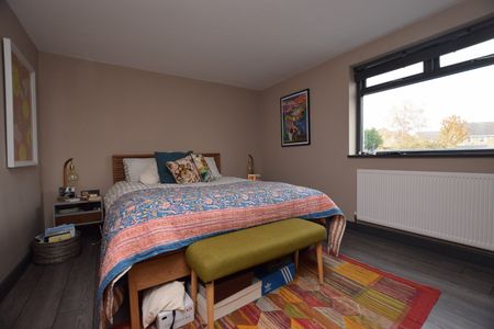 37, Victoria Gardens, Horsforth, Leeds, West Yorkshire, LS18 4PJ - Photo 4