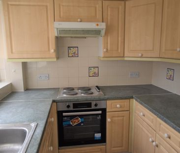 1 bedroom Apartment - TENTERFIELD HOUSE, WELWYN - Photo 4