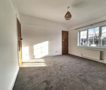 2 bedroom semi-detached house to rent - Photo 6