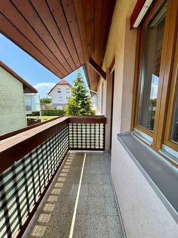 Sonnige 2-Zimmer-Wohnung mit Kaminanschluss, Balkon und Carportparkplatz - Photo 5