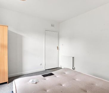 2 bedroom maisonette to rent - Photo 5