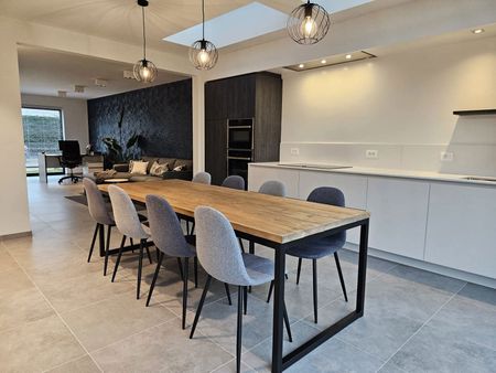 Knap gerenoveerde woning met tuin en garage - Photo 4