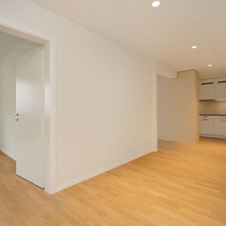 4.5-Zimmer-Wohnung mit vier Balkone im Zentrum von Biel zu vermieten - Photo 3