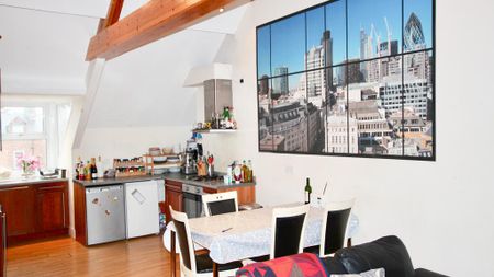 3 bedroom flat to rent - Photo 5