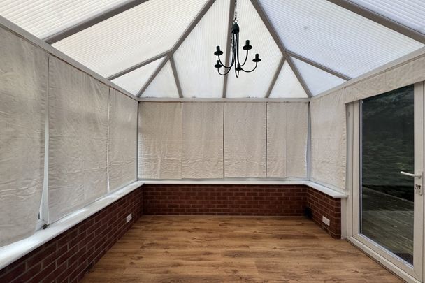 Grant Close - Photo 1