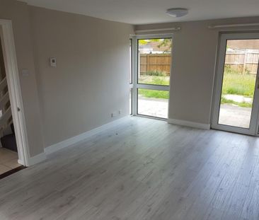 3 bedroom end of terrace house to rent - Photo 4