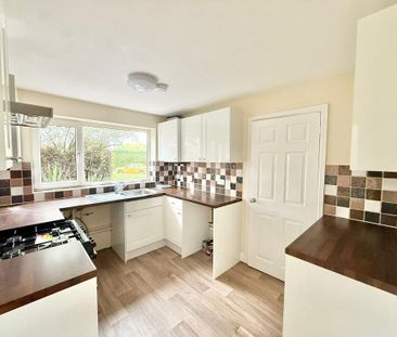 3 bedroom detached house to rent - Photo 5