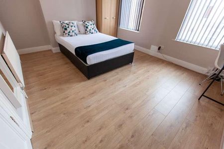 Halsbury Road, L6 - Photo 3