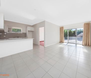 9/10 Tasman Place, Lyons ACT 2606 - Townhouse For Rent | Domain - Photo 1