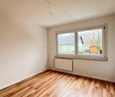OFFENE, HELLE & MODERNE 3 RAUM-WOHNUNG – mit EBK & Balkon - Photo 4