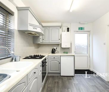 1 bedroom in a house share to rent - Photo 5