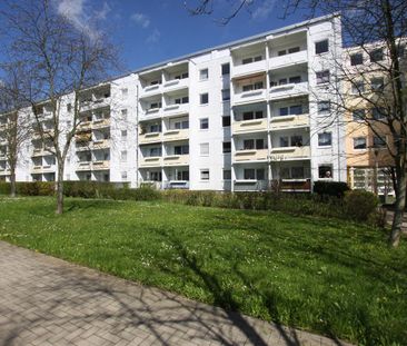 Gemütliche 2-Raum-Wohnung mit Balkon - Photo 1