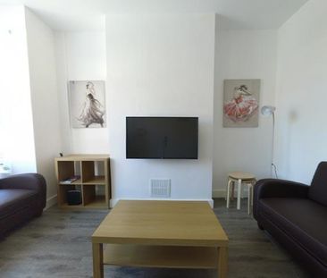 5 bedroom house to rent - Photo 1