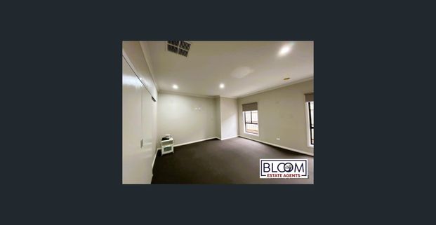 Beautiful family home located in the heart of Tarneit - Photo 1