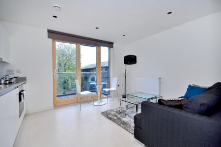 Studio Flat, Binnacle House, E1W - Photo 5