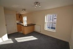 2 bed Apartment for Rent - Photo 2