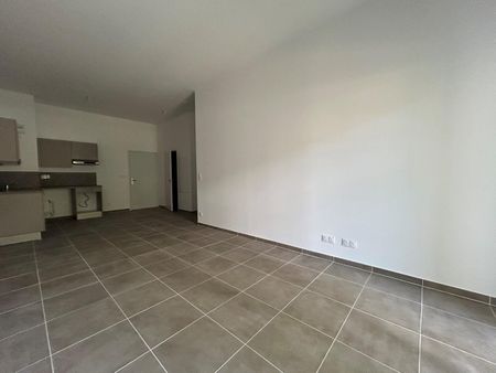location Appartement T2 DE 46.37m² À OLLIOULES - Photo 2