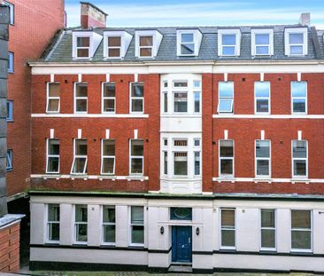 5 bedroom flat to rent - Photo 1