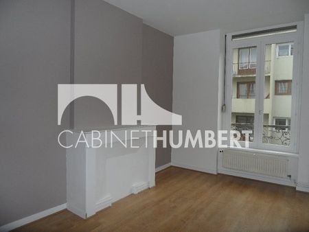 Location Appartement 4 pièces 79m² ST ETIENNE 42000 - Photo 3