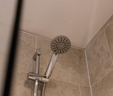 4 bedroom detached house to rent - Photo 6