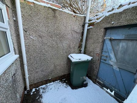 2 bedroom terraced house to rent - Photo 5