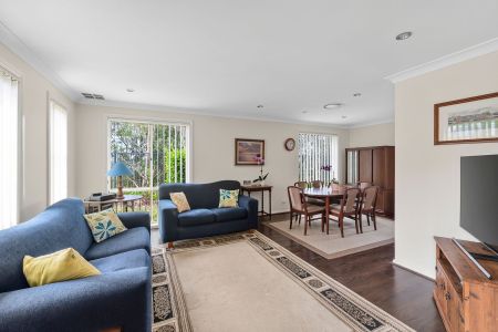 Modern 3-Bedroom Townhouse with Effortless Living - Photo 5