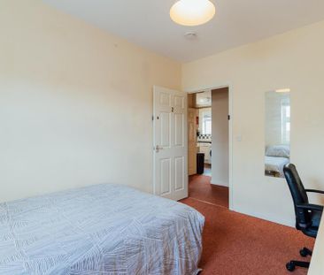 4 bedroom house to rent - Photo 2
