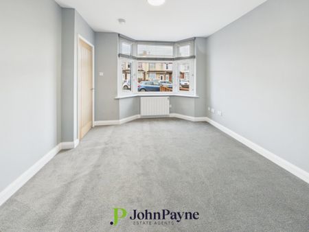 Middlecotes, Tile Hill, Coventry, CV4 9AZ - Photo 2