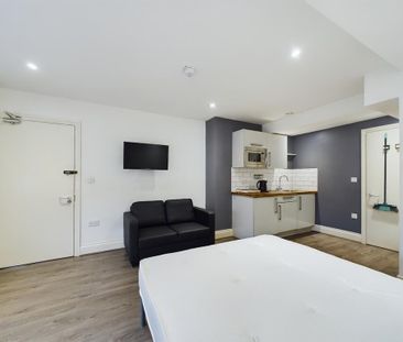 Studio to rent - Photo 1