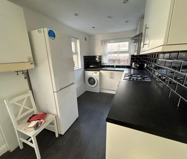 5 bedroom house share to rent - Photo 3