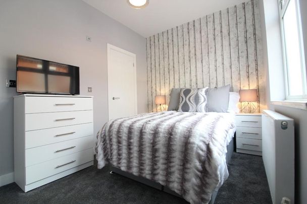 1 bedroom in a house share to rent - Photo 1