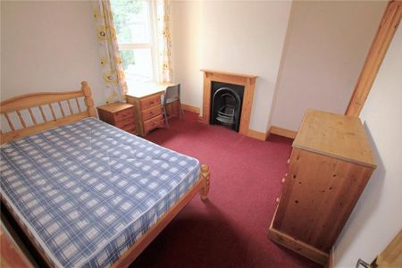 4 bedroom terraced house to rent - Photo 3