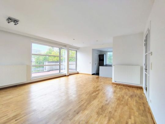 Appartement te huur - Photo 1