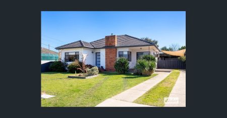 Three Bedroom Home - Photo 4