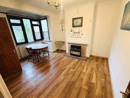 house to rent Spencer Road, Mitcham, CR4 - Photo 2