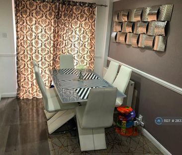 3 bedroom semi-detached house to rent - Photo 3