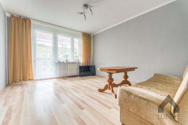 Dwupokojowe mieszkanie z balkonem na osiedlu Stałym w Jaworznie do wynajęcia | Spacer 3D - Photo 1