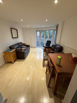 2 Bed Flat, The Pinnacle, RG1 - Photo 1