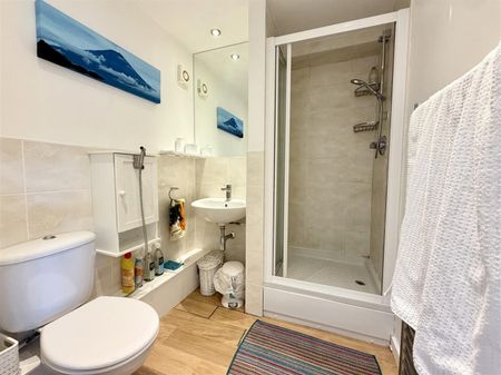 2 Bedroom Apartment To Let - Photo 4