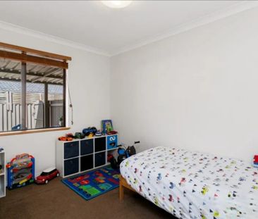 16 Woodford Wells Way, Kingsley WA 6026 - House For Rent | Domain - Photo 2